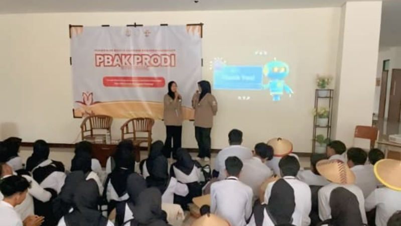 PBAK Prodi Bisnis Digital Kenalkan Lingkungan Akademik kepada Mahasiswa Baru