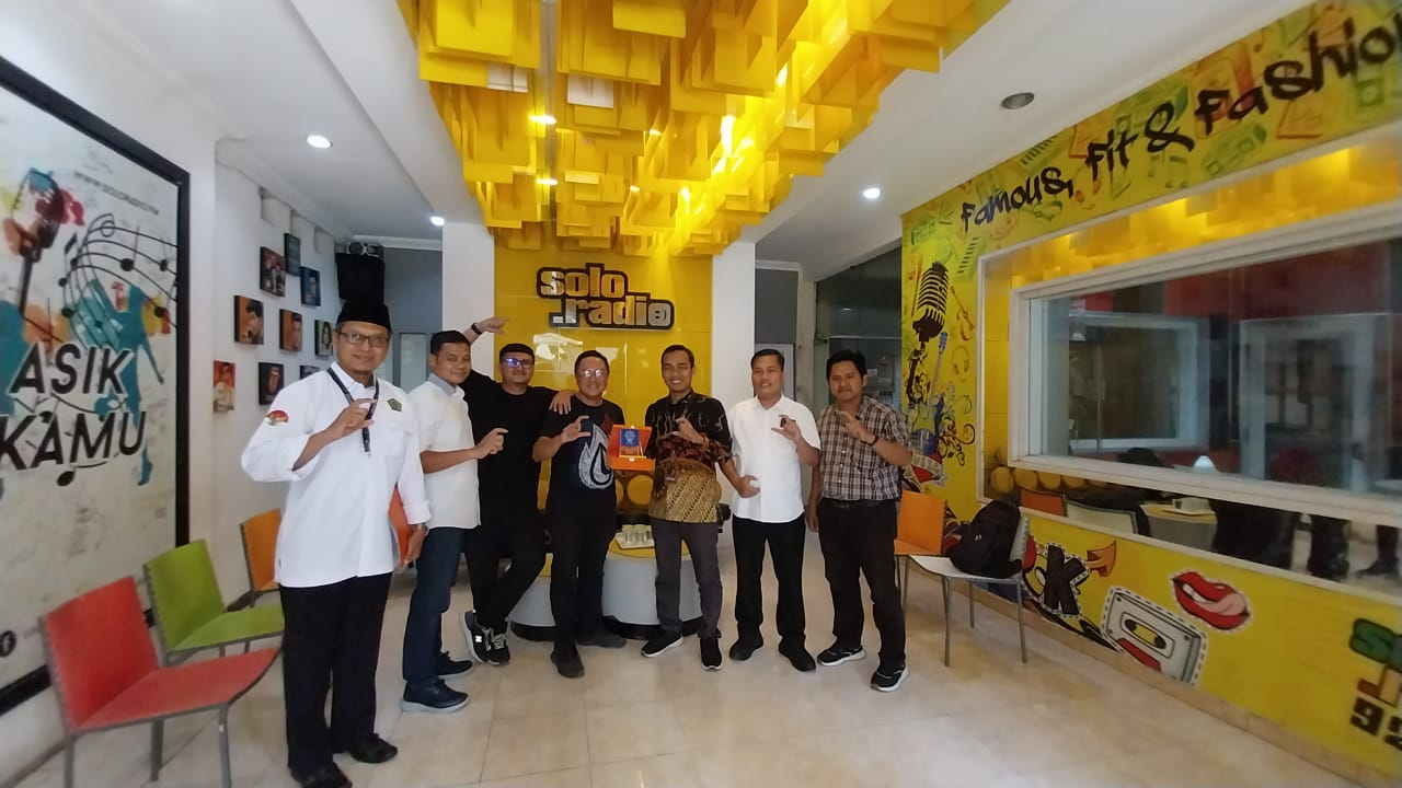 Benchmarking Prodi Bisnis Digital Membahas Digitalisasi dalam Industri Radio