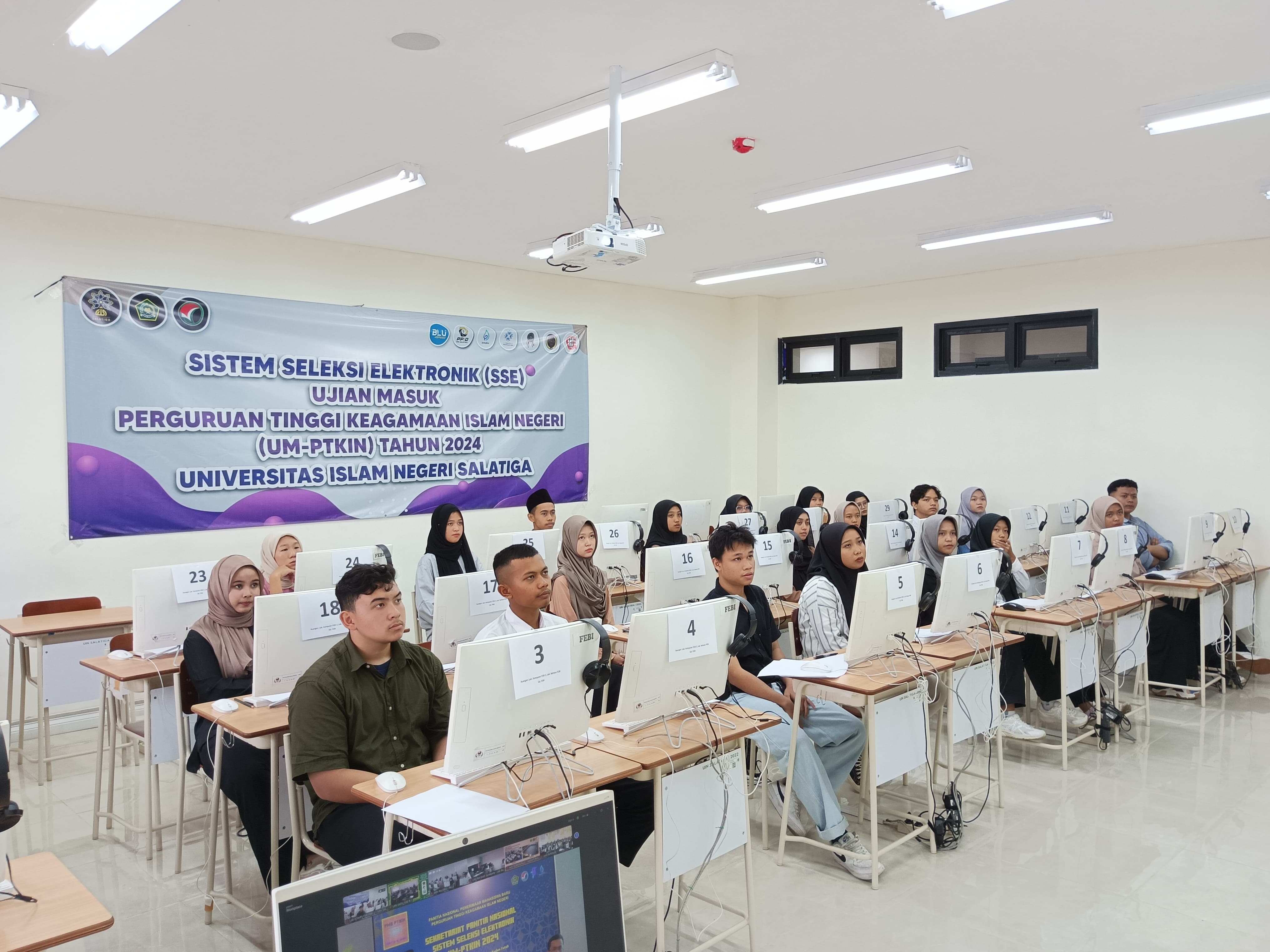 Laboratorium Komputer FEBI